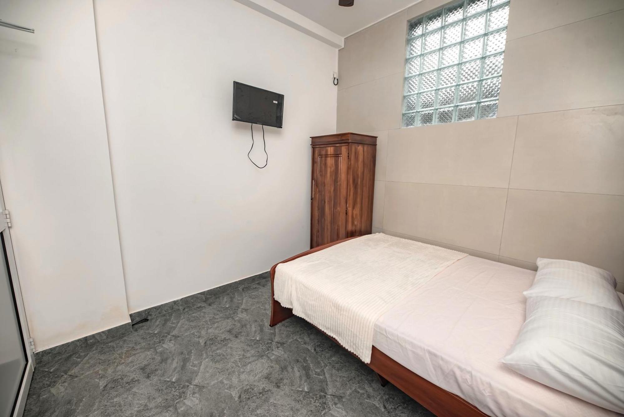Hotel Nnr Wattala Extérieur photo