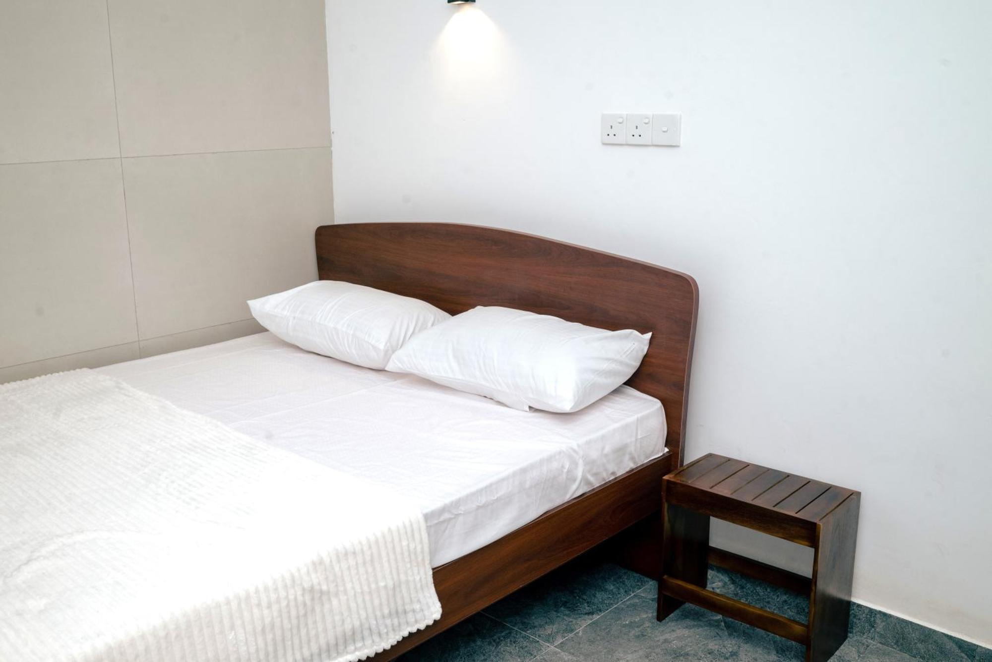 Hotel Nnr Wattala Extérieur photo